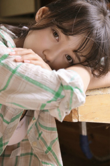 丰满双乳秘书被老板狂揉捏
